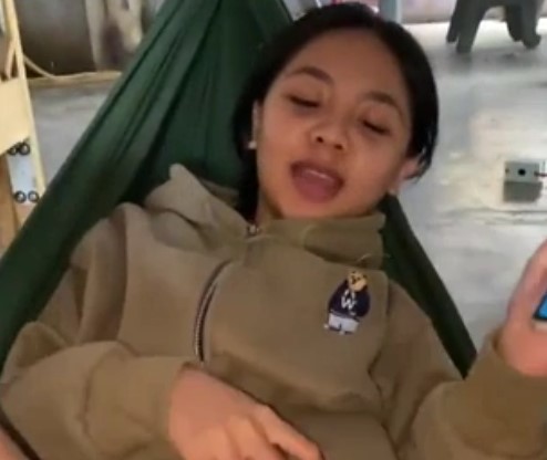 Abg Terbaru Top Indo 2026 Viral Adek Sepupu Siswi Smp Tutorial Wiwik Bermain Santai Di Ayunan Bareng Kakak Pelajar Sma